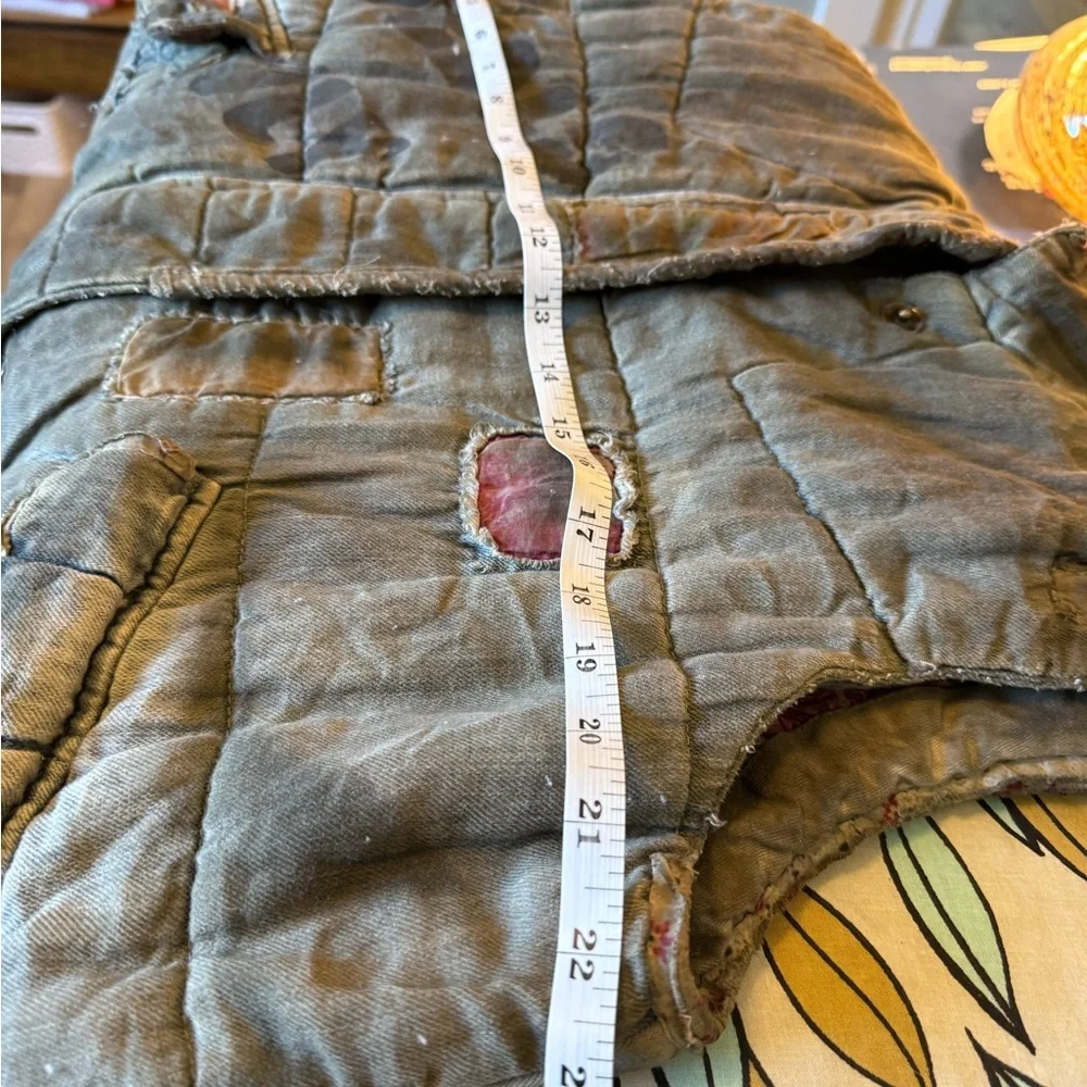 Magnolia Pearl Green Surf Fest Vest with Graphic Print and Embroidery - Picture 4 of 5